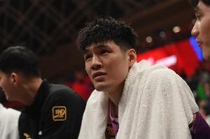 媒体人：陈国豪能在广州得到球权&amp;上场时间 商业价值也会极大提升