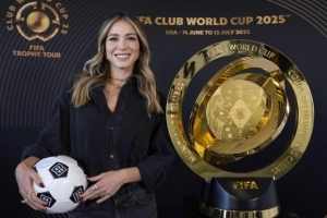 星空体育娱乐平台-卡里乌斯老婆谈世俱杯：我老公看好拜仁，我希望国米尤文会师决赛