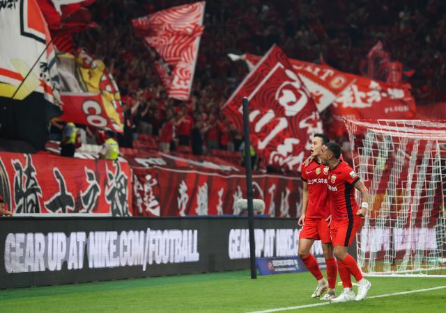 星空体育-【中超】刘若钒两球一助唐淼凌空斩 海港4比2胜玉昆