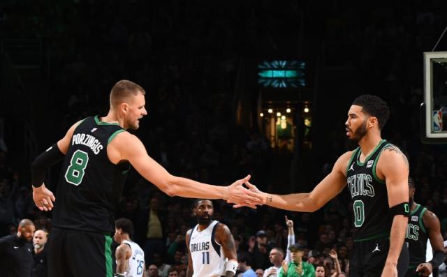 星空体育娱乐平台-豪取10连胜！绿军三叉戟有多强？联盟第一遥遥领先